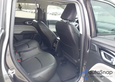 2022 Jeep Compass Limited 4X4 from USA, damaged, VIN 3C4NJDCB6NT143570